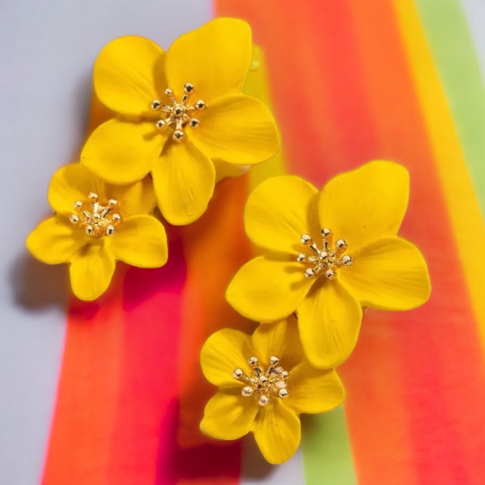 🌼Anthro Blossom Earrings in Goldenrod🌼